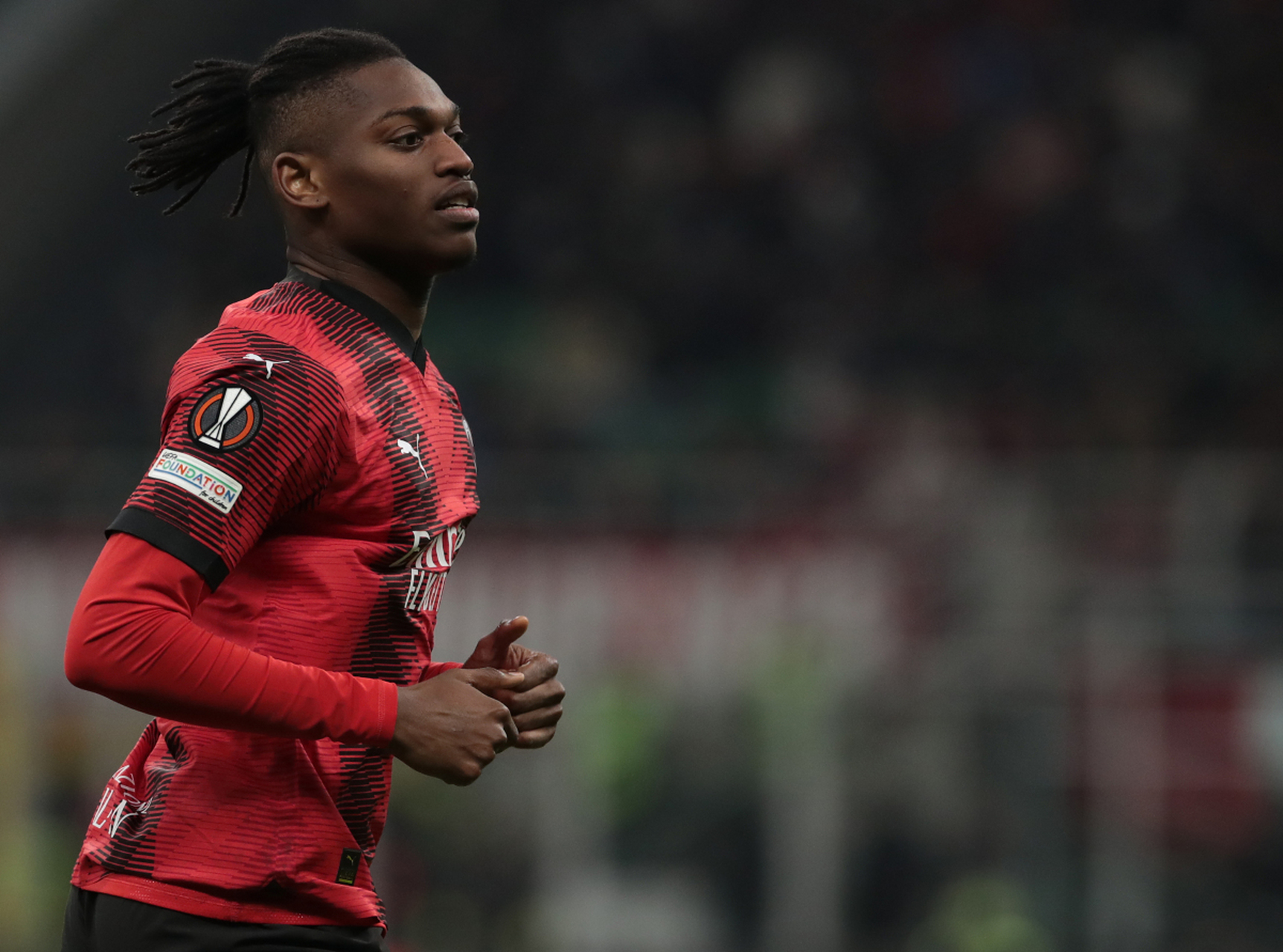 维罗纳球员奋力拼搏赢得赞誉的简单介绍