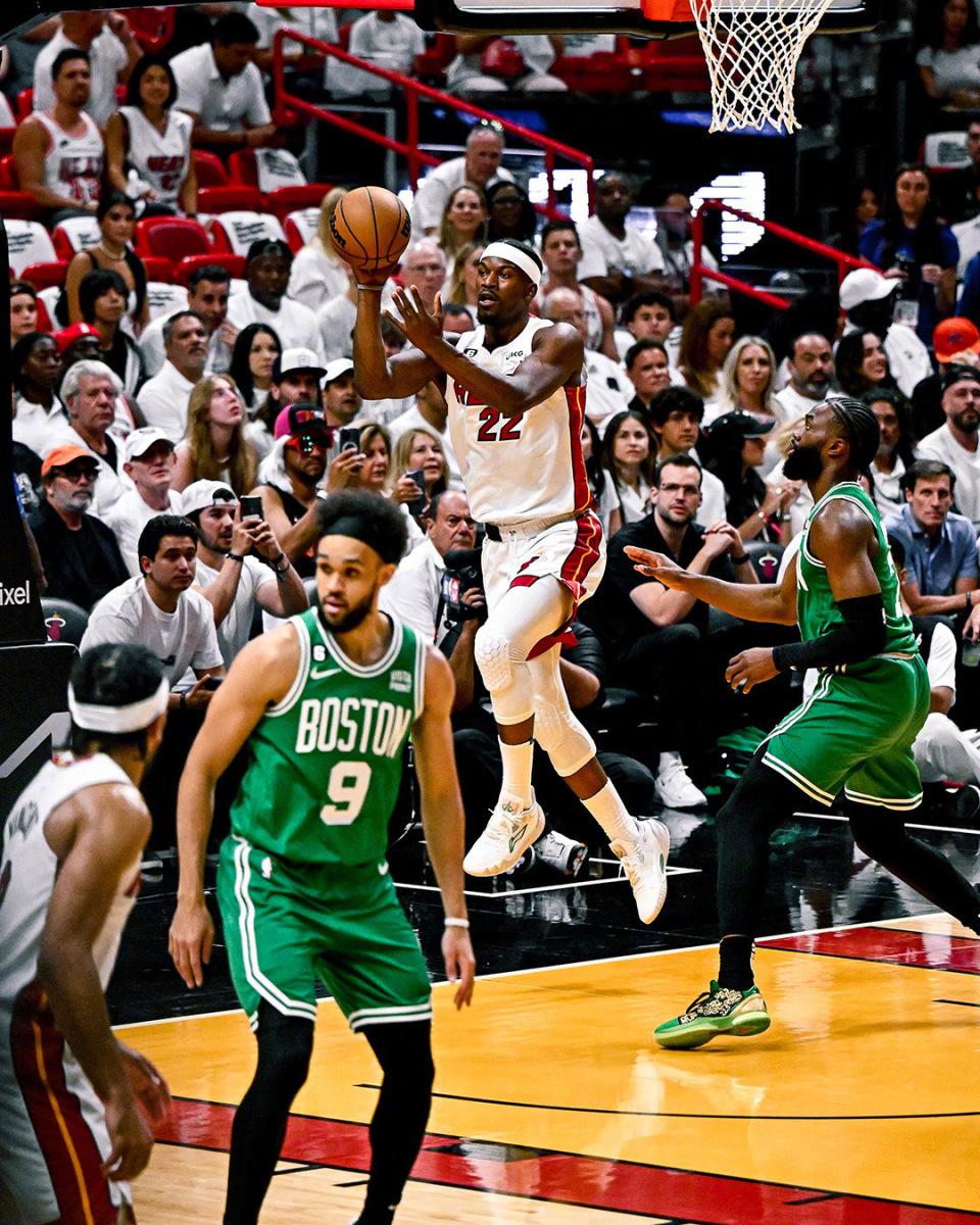 热火横扫加拿大男篮，塔图姆爆发神勇