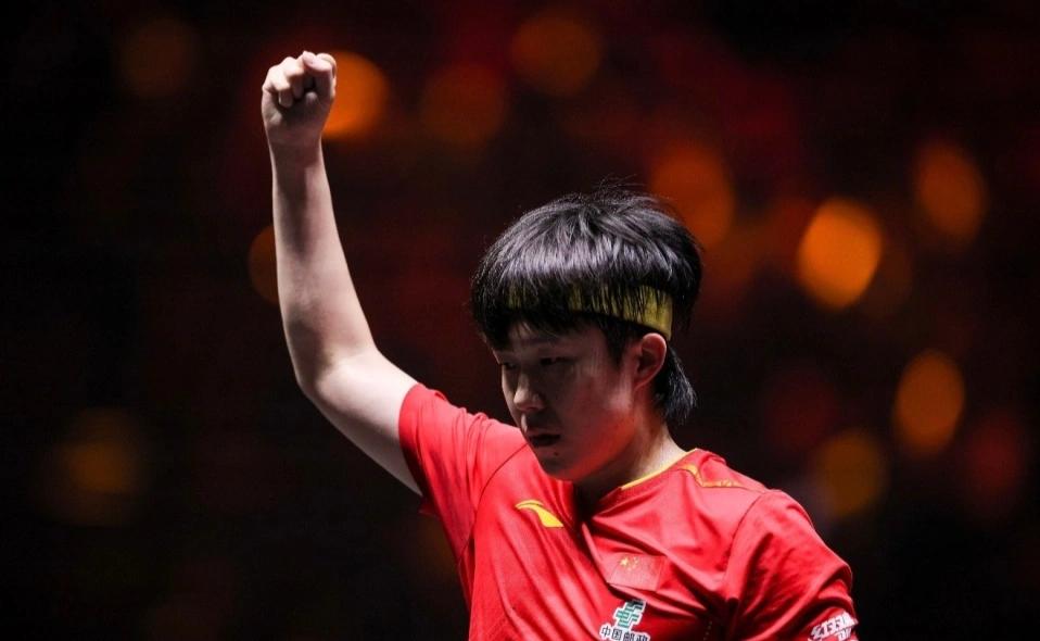 英格兰队逆转波兰队，王皓点燃赛场的简单介绍