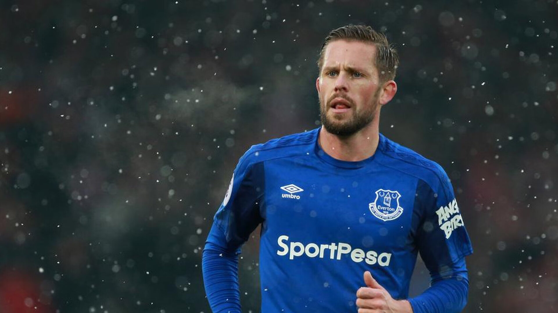 季后赛抢七之夜，布克化身铁锁，扼杀对手最后生机