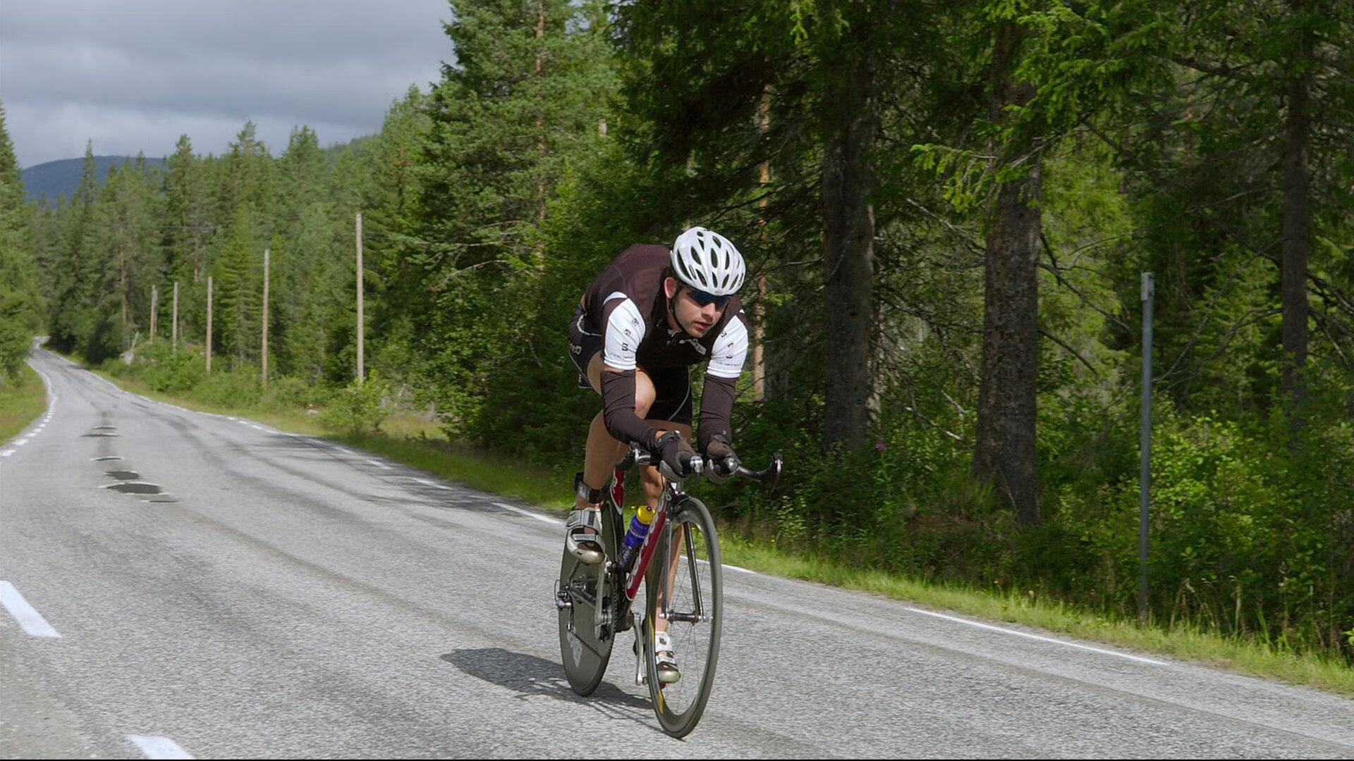 一个人的国家队，当张本智和扛起德国战车，乒乓世界的秩序正在改写
